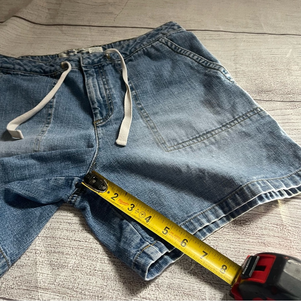 Old Navy Women’s 8 Vintage Y2K 03’ Era Jean Mom Shorts - Picture 7 of 8